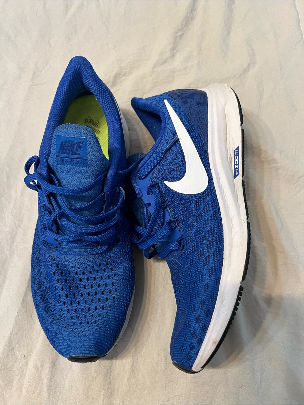 Nike Kids Blue and White Flyknit Running Sneakers